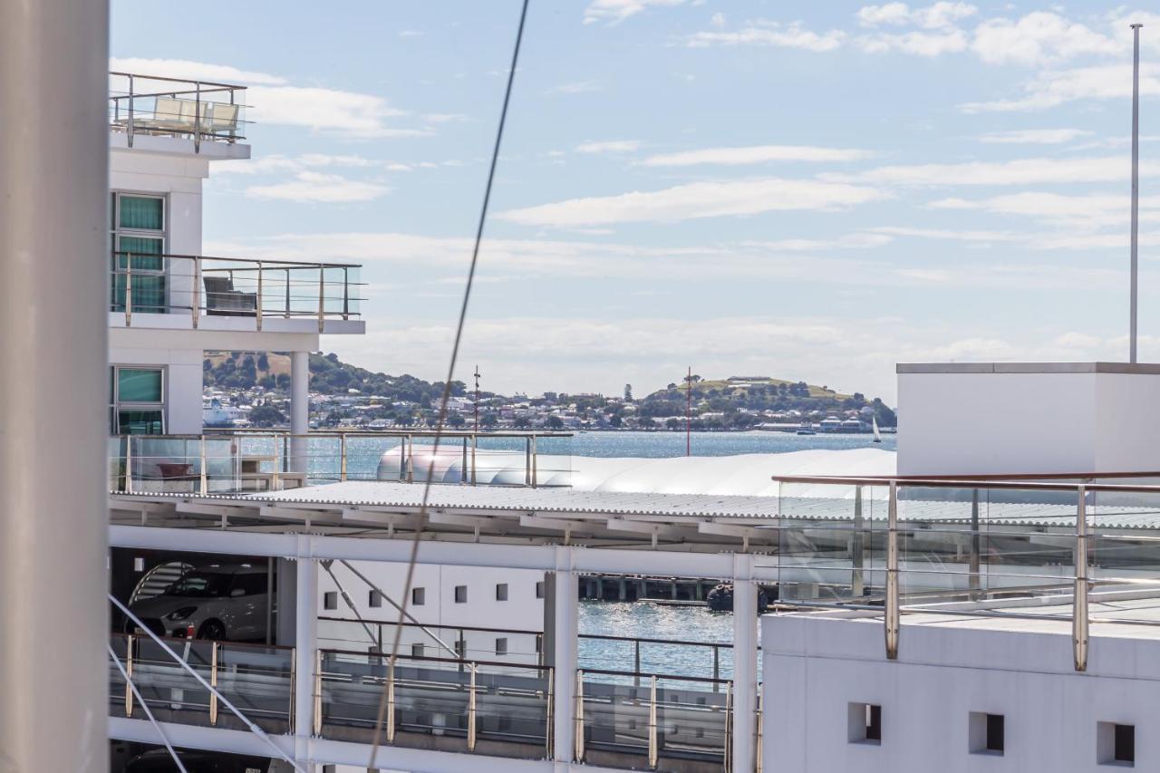 Waterfront Two Bedroom Apartment; Great Location! Auckland Buitenkant foto