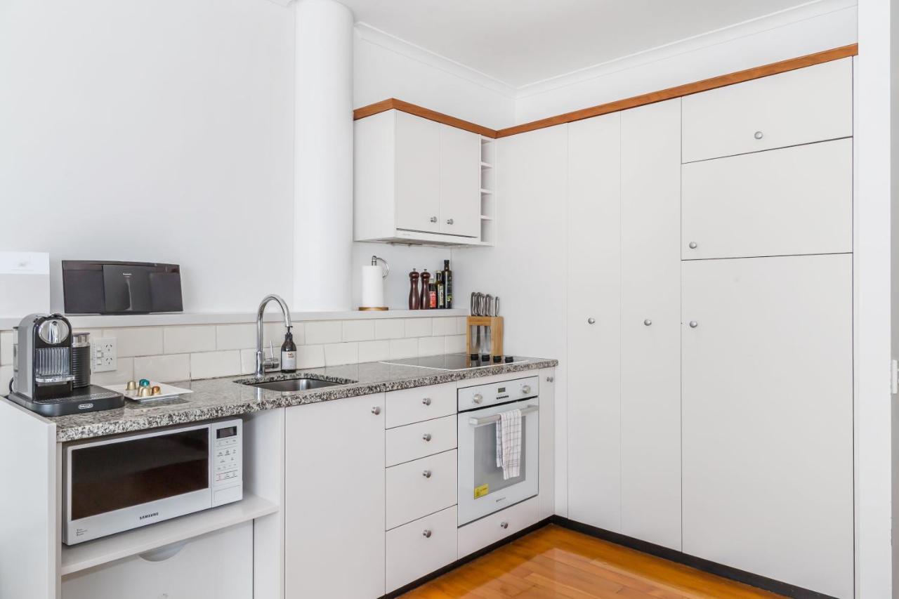 Waterfront Two Bedroom Apartment; Great Location! Auckland Buitenkant foto