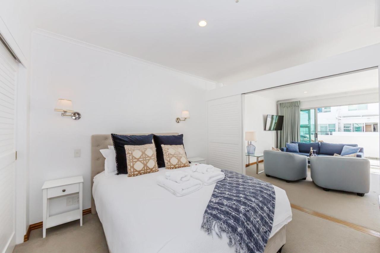Waterfront Two Bedroom Apartment; Great Location! Auckland Buitenkant foto